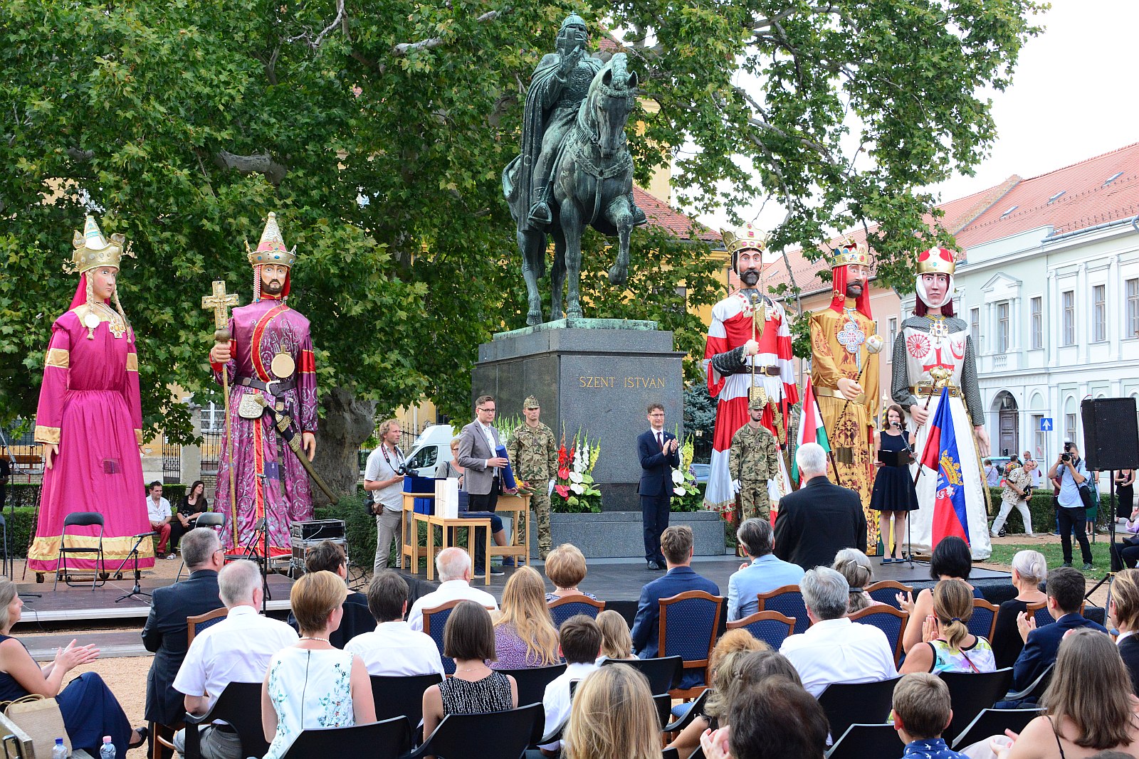 Augusztus 20-i Ünnepi Közgyűlés a Szent István téren